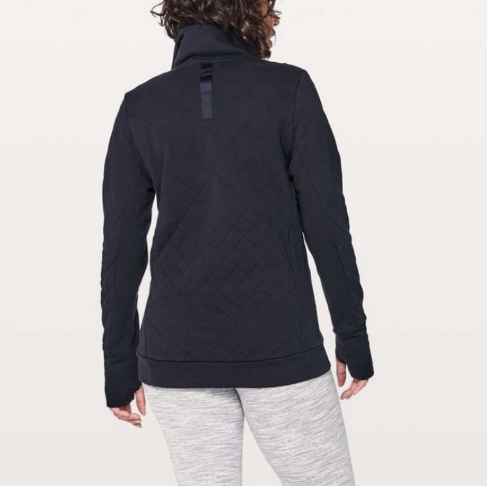 Lululemon Insulated Lined Zip Bomber 4 Pullover Quilted Black - Picture 4 of 11